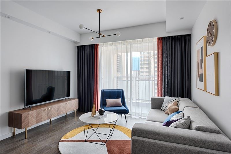 惠州市中洲中央公園歐式風格三居室裝修案例