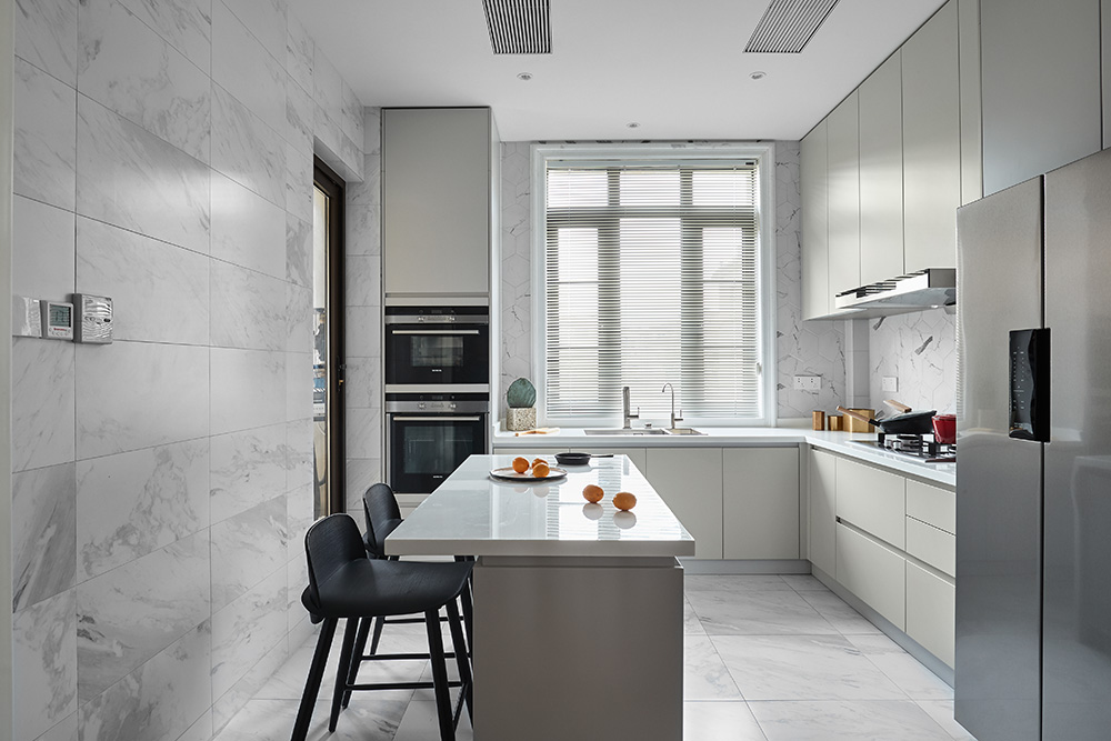 在起風的季節心理向往著柔軟的裝飾設計，平凡地過著舒心的生活-廚房