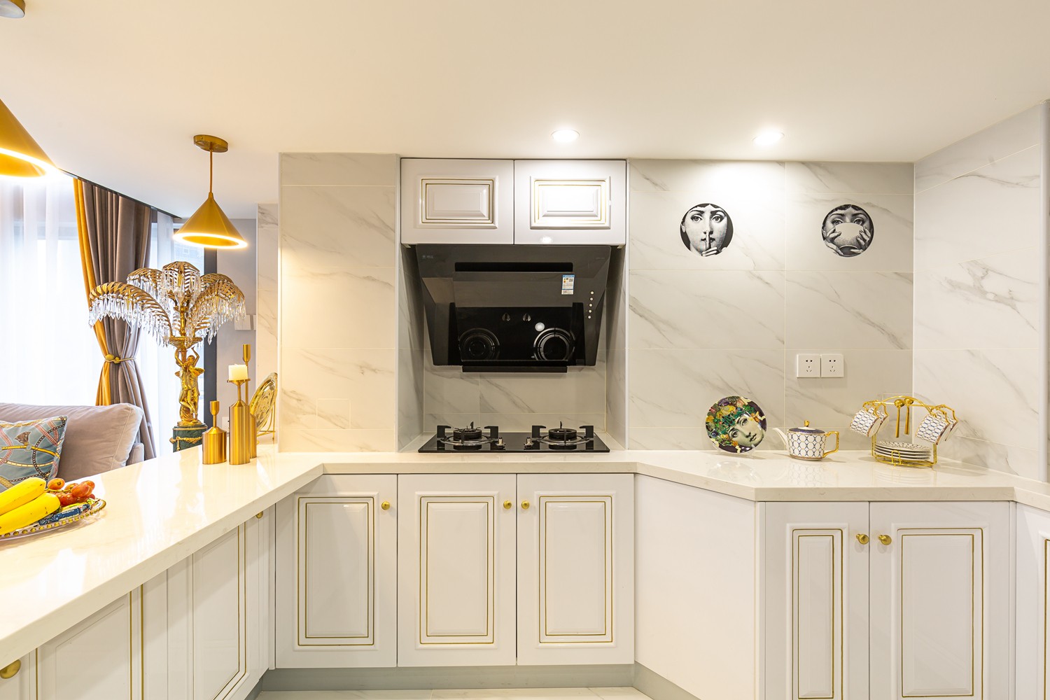 輕奢高級(jí)灰風(fēng)格家裝設(shè)計(jì)室內(nèi)裝修效果圖-廚房 輕奢高級(jí)灰風(fēng)格家裝設(shè)計(jì)室內(nèi)裝修效果圖-廚房