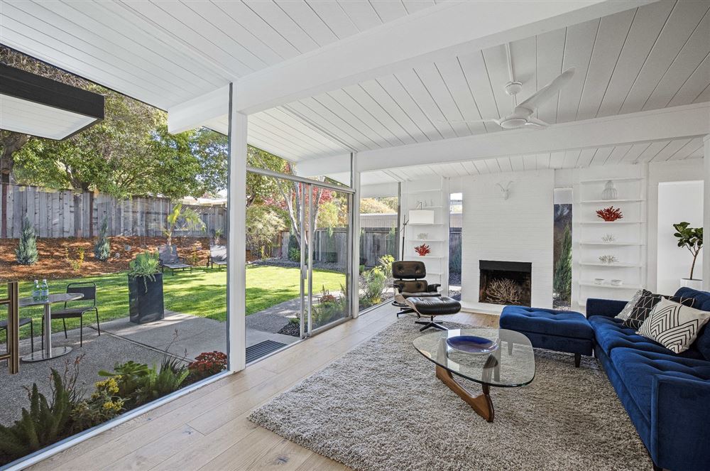 廣州市雅居樂富春山居現代風格別墅裝修案例