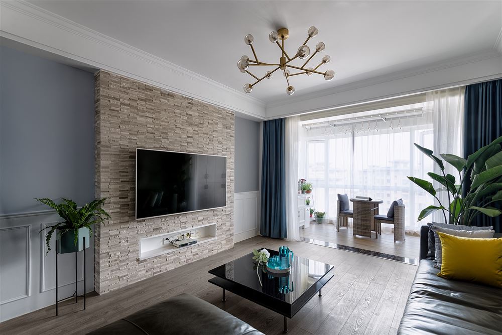 佛山市順德華潤置地廣場現代簡約風格三居室裝修案例