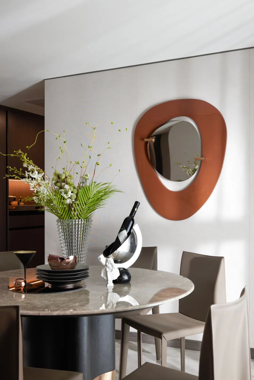 現代輕奢風格室內設計家裝案例-餐廳 現代輕奢風格室內設計家裝案例-餐廳