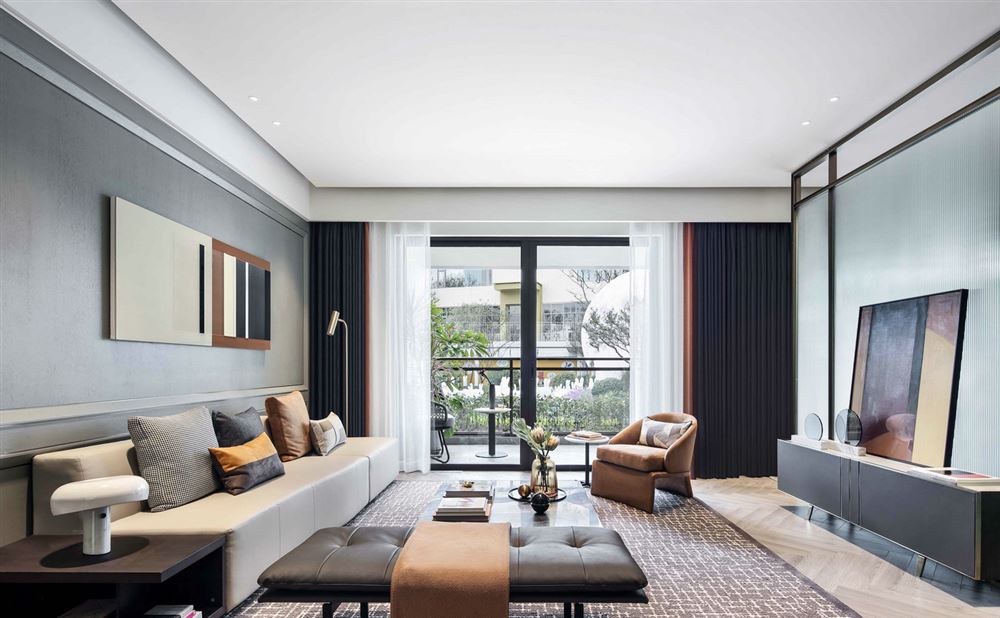 佛山市建投綠地璀璨天城輕奢風(fēng)格四居室裝修案例