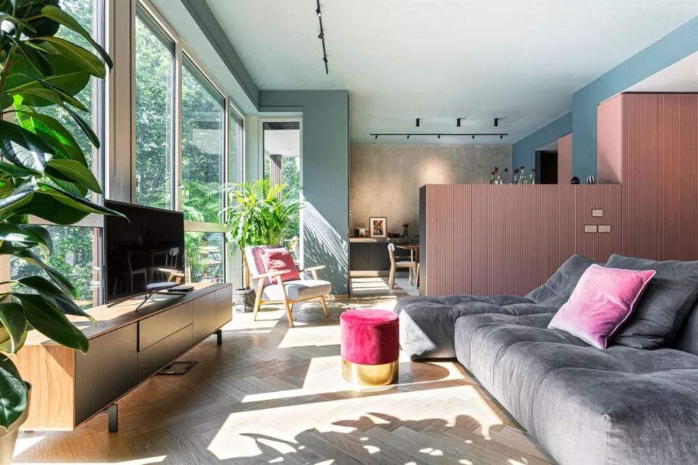 佛山市峰睿公館現(xiàn)代簡約風格三居室裝修案例